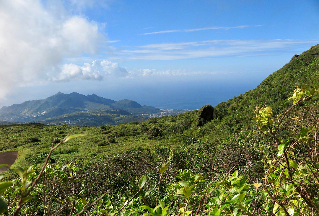 Panoramique  de la soufrière de Guadeloupe